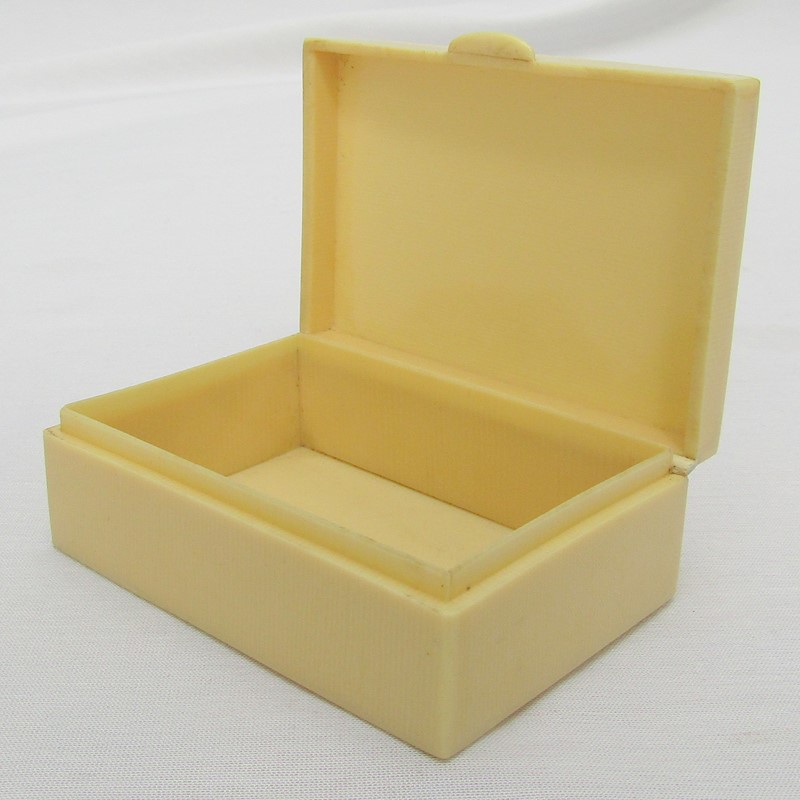 Bakelite box-lv-art-design-Bakelite box open-main-636759775210797115.JPG